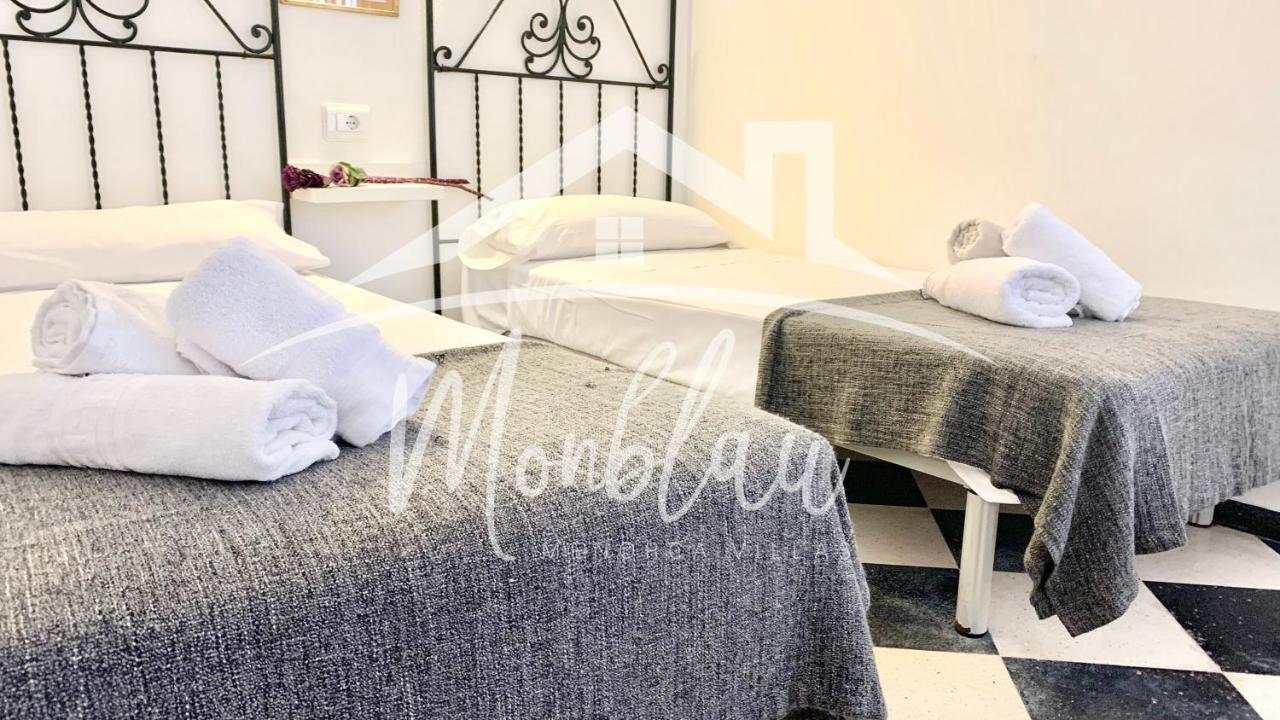 Villa Lorenzo Cala Blanca  Extérieur photo